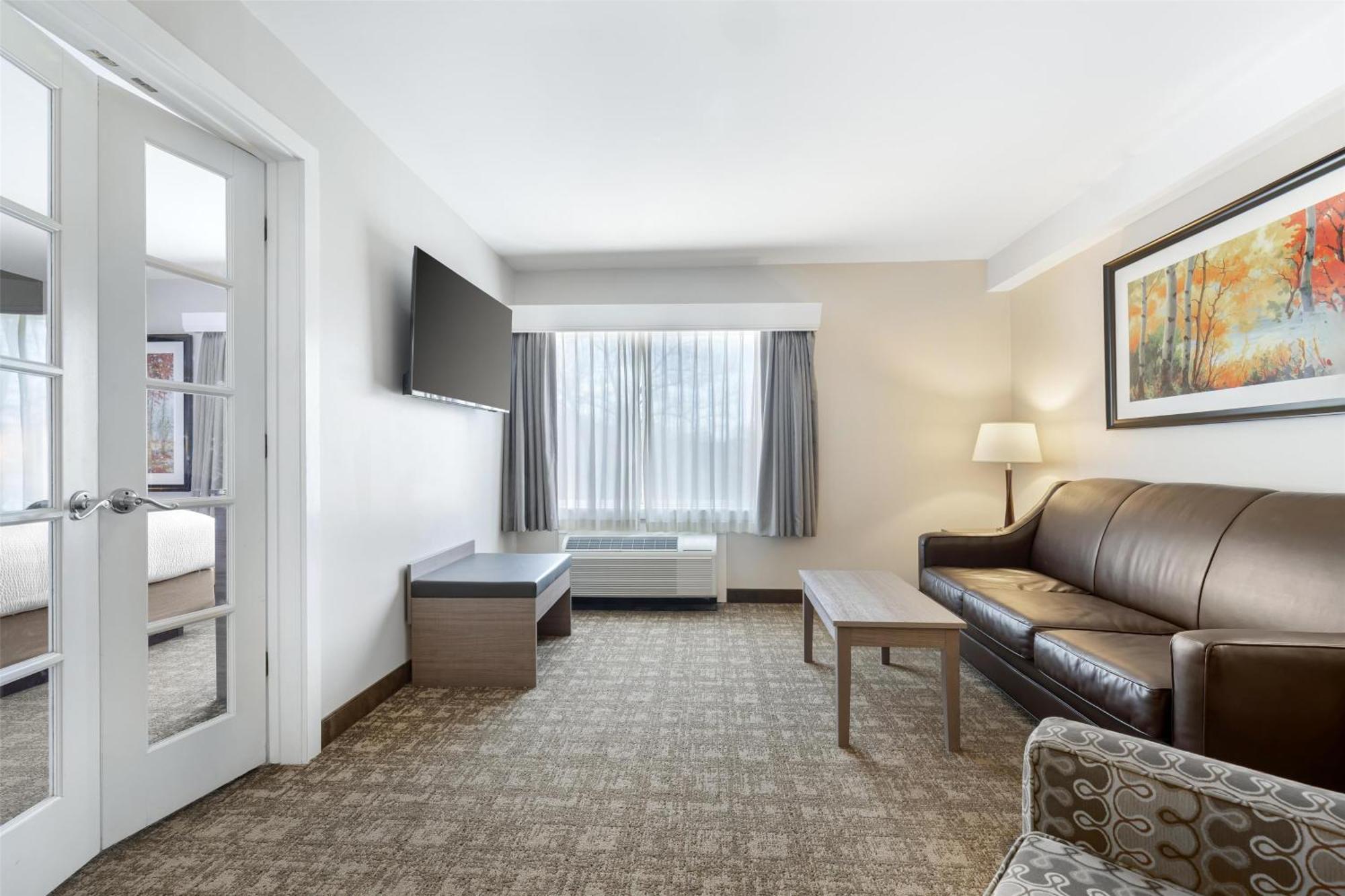 Best Western Plus Windjammer Inn & Conference Center Burlington Dış mekan fotoğraf