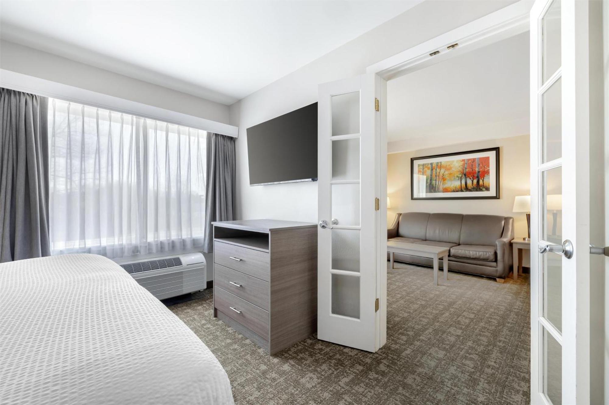 Best Western Plus Windjammer Inn & Conference Center Burlington Dış mekan fotoğraf